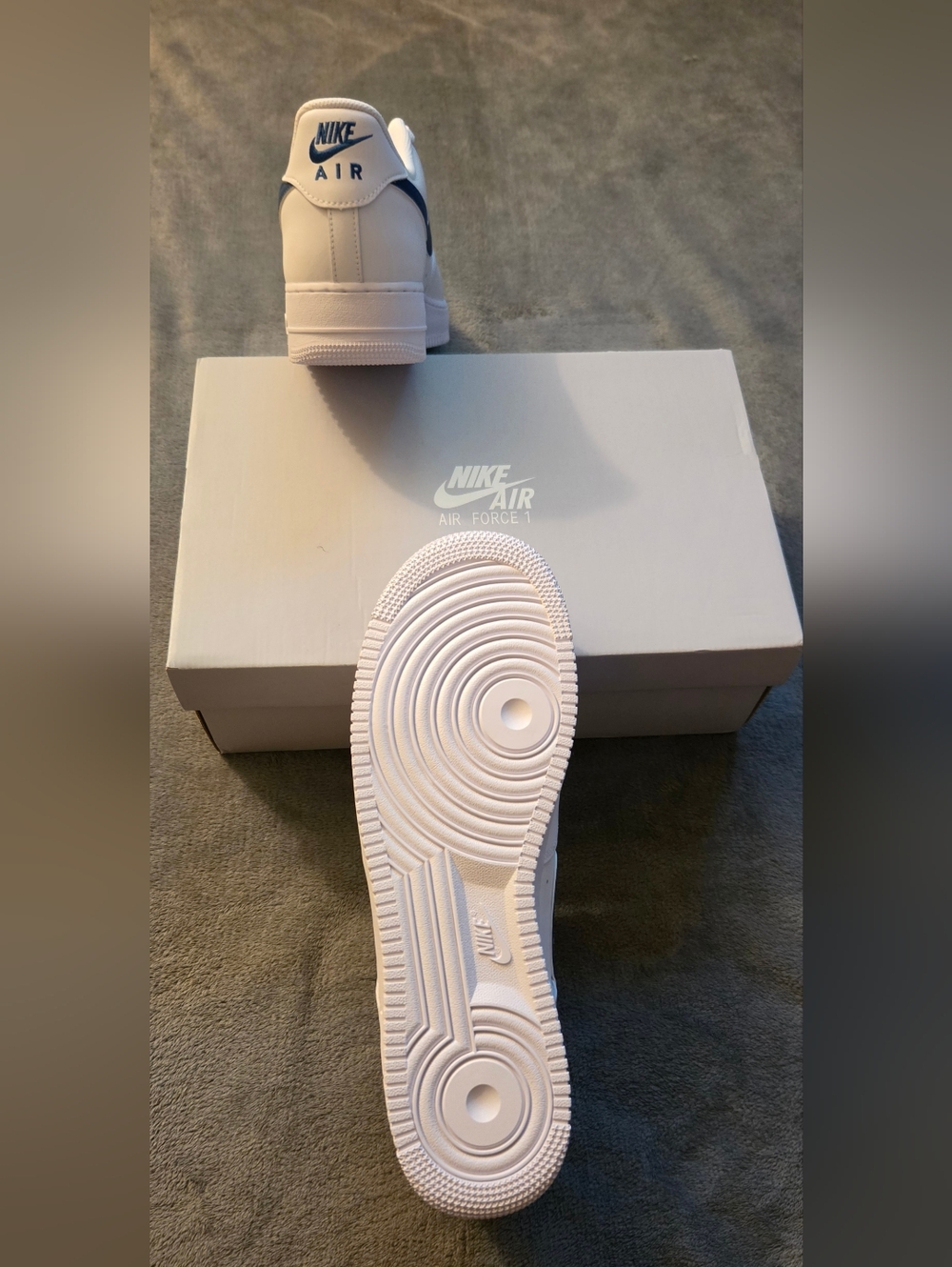 Nike Mens Air Force 1'07 Low - White with Blue Swoosh J 4146 123 - Picture 7 of 9